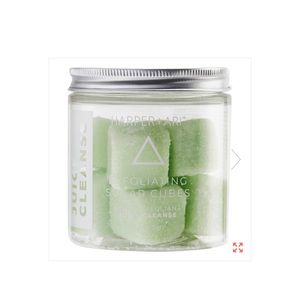 Harper+ ari exfoliating sugar cubes